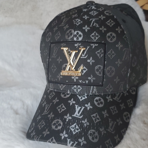 Caps - Picture 6 of 6